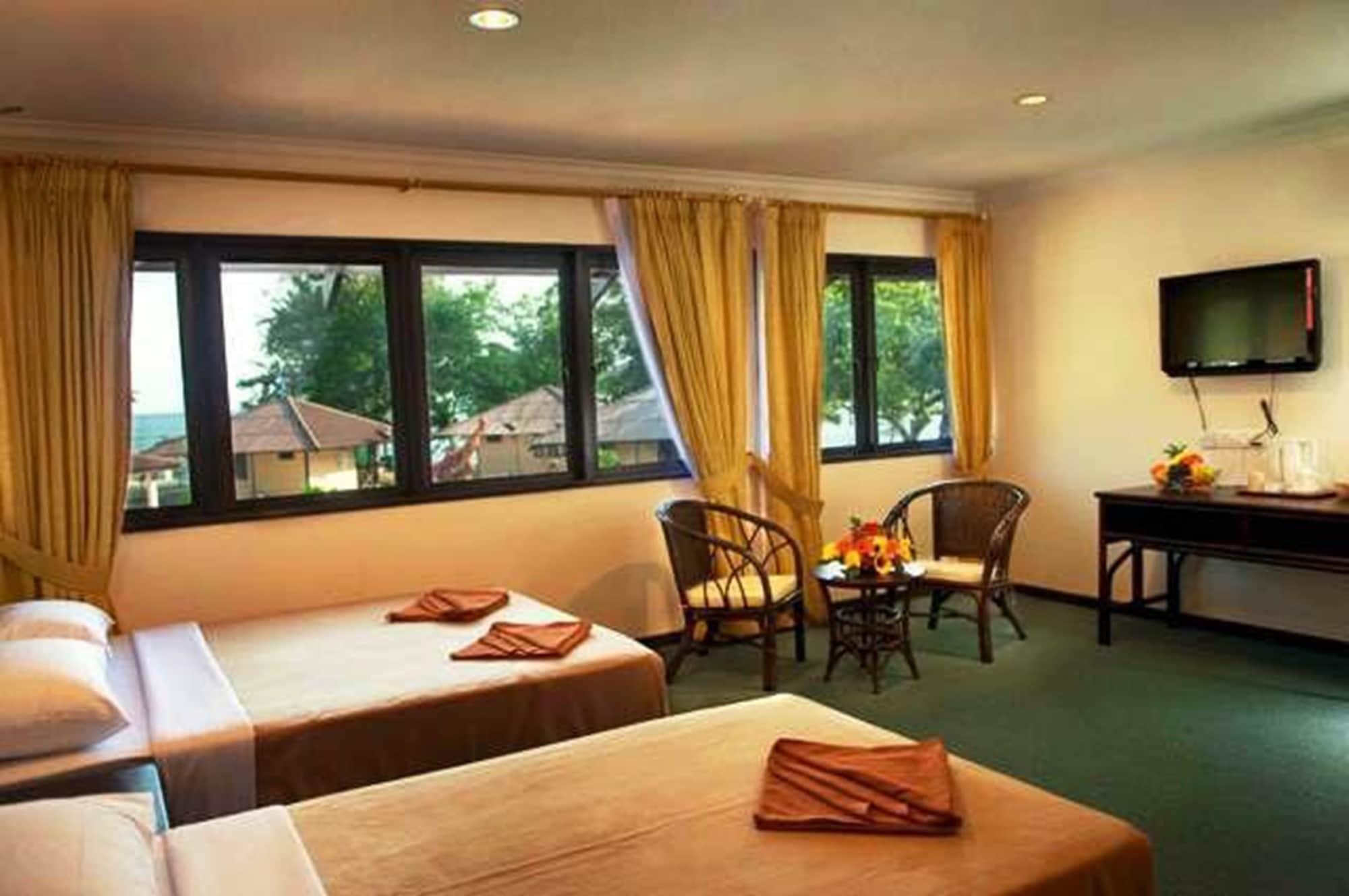 Pangkor Sandy Beach Resort Kampong Pasir Bogak Esterno foto