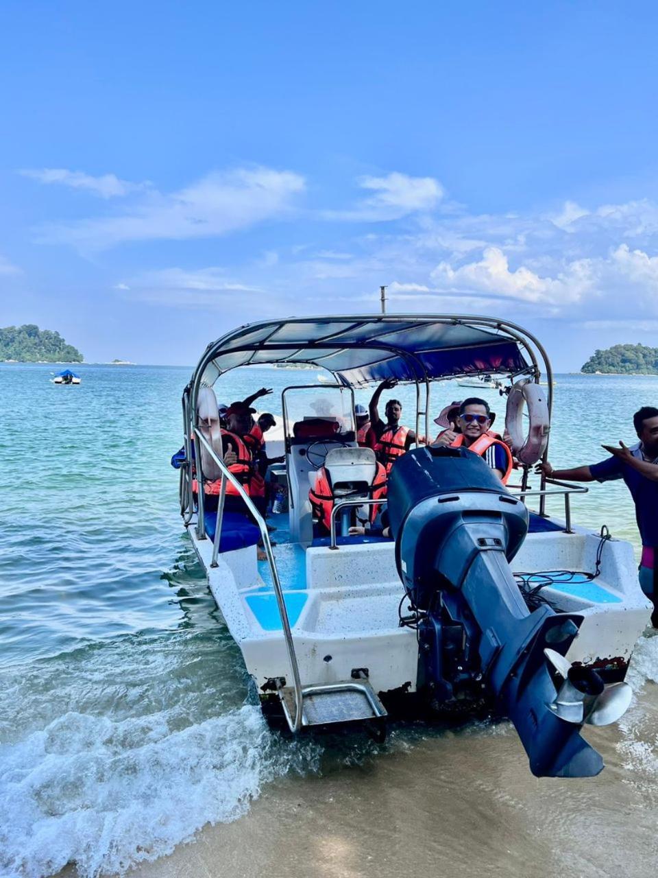 Pangkor Sandy Beach Resort Kampong Pasir Bogak Esterno foto