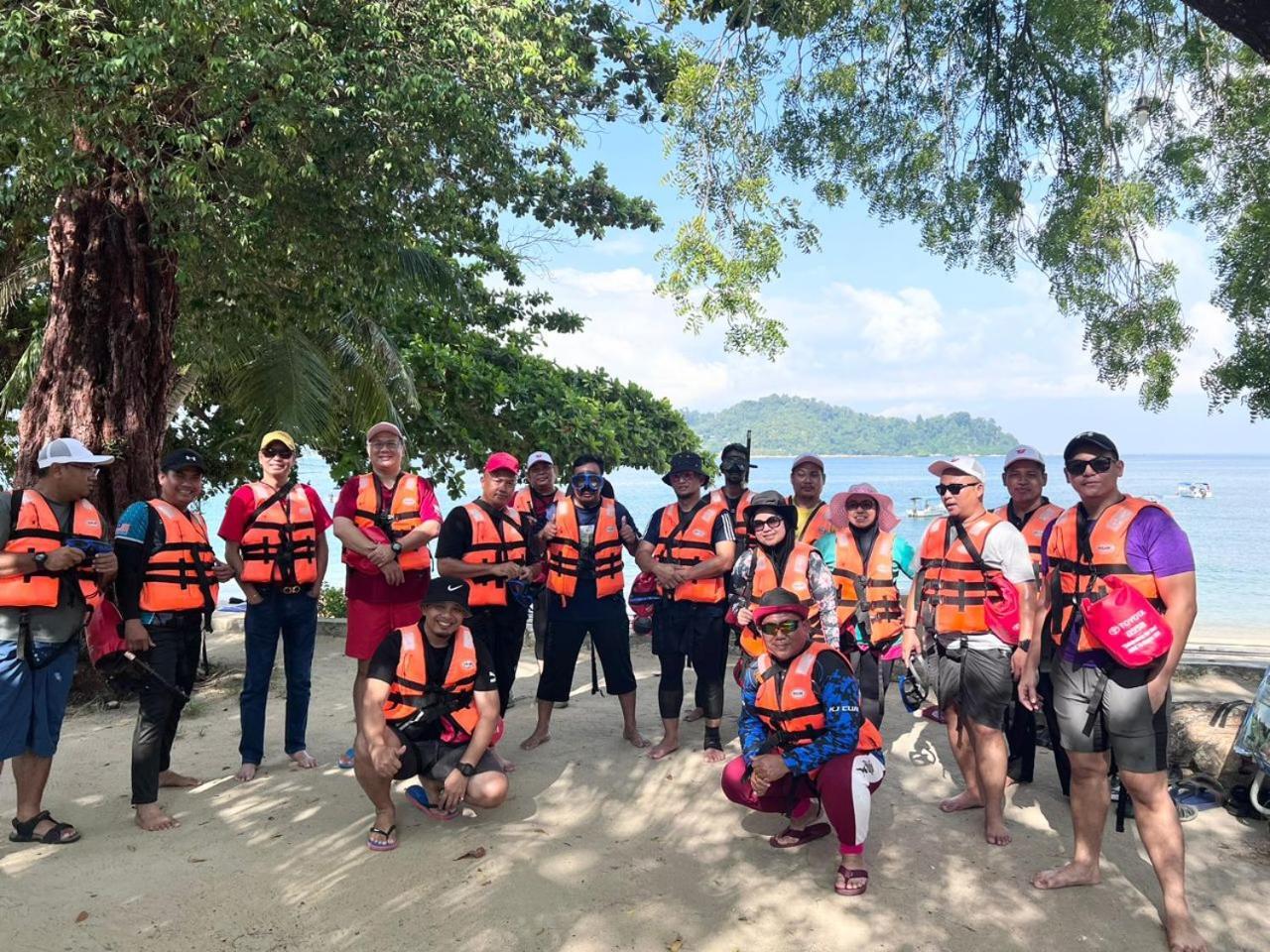 Pangkor Sandy Beach Resort Kampong Pasir Bogak Esterno foto